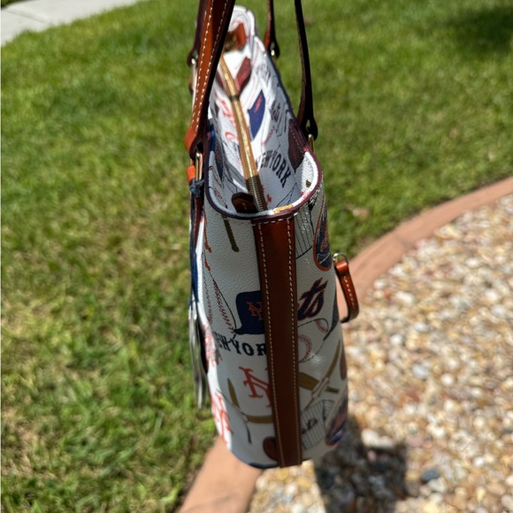 Dooney & Bourke White and Brown Tote Bag - Picture 2 of 7